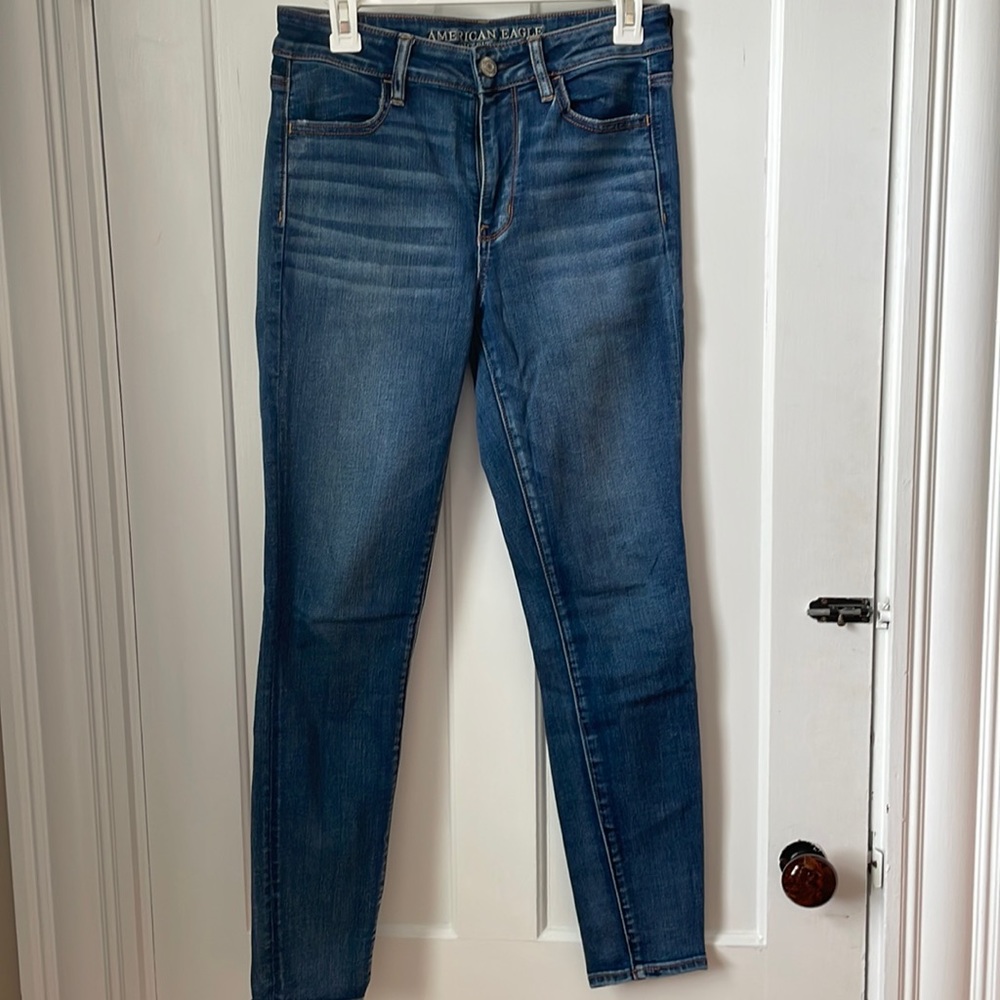 Cute medium wash skinny stretchy jeans